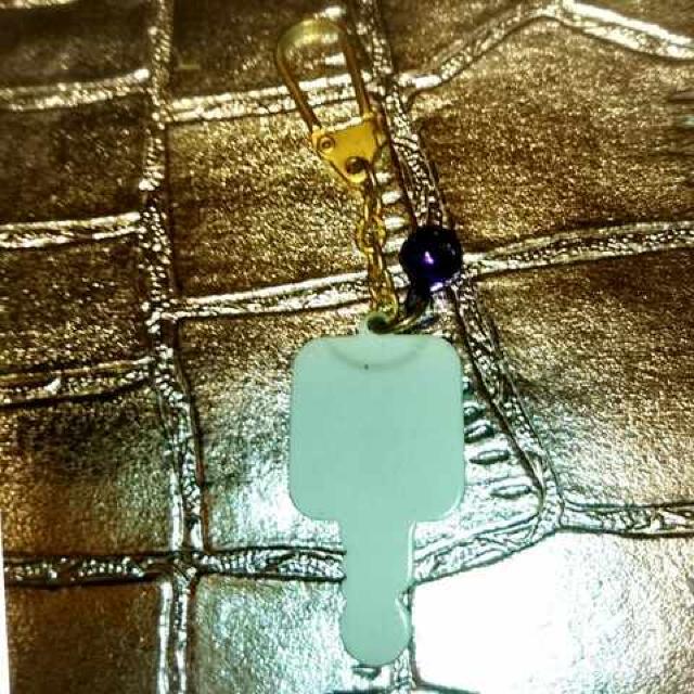 L[z_[ 1988 1989 TI  g a g   