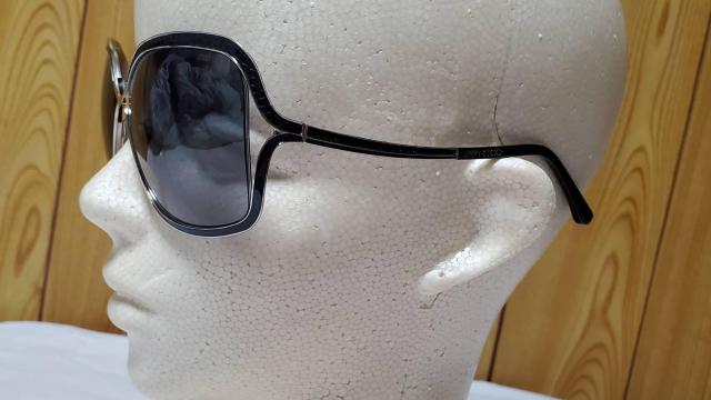 正規良 レア ジミーチュウ スネークレザー グラマラスメタル アイウェア ロゴサングラス 黒 クロスフレーム アイウェア < ブランド 正規良 レア ジミーチュウ スネークレザー グラマラスメタル アイウェア ロゴサングラス 黒 クロスフレーム アイウェア < ブランドの