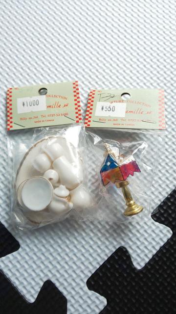 【新品未開封】ミニチュア小物雑貨 ティーセット ステンドグラススタンドランプ < インテリア/ライフ  【新品未開封】ミニチュア小物雑貨 ティーセット ステンドグラススタンドランプ  < インテリア/ライフの