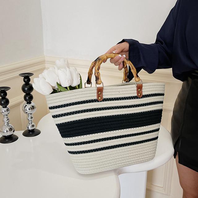 送料無料 新品 かごバッグ 大容量トートバッグ配色カバン < 女性ファッション  送料無料 新品 かごバッグ 大容量トートバッグ配色カバン < 女性ファッションの