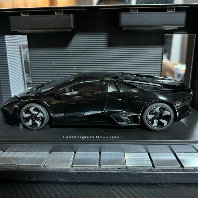 絶版未展示品 オートアート 1/18 ランボルギーニ レヴェントン ブラック < ホビー  絶版未展示品 オートアート 1/18 ランボルギーニ レヴェントン ブラック < ホビーの