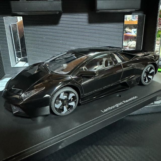 絶版未展示品 オートアート 1/18 ランボルギーニ レヴェントン ブラック < ホビー  絶版未展示品 オートアート 1/18 ランボルギーニ レヴェントン ブラック < ホビーの