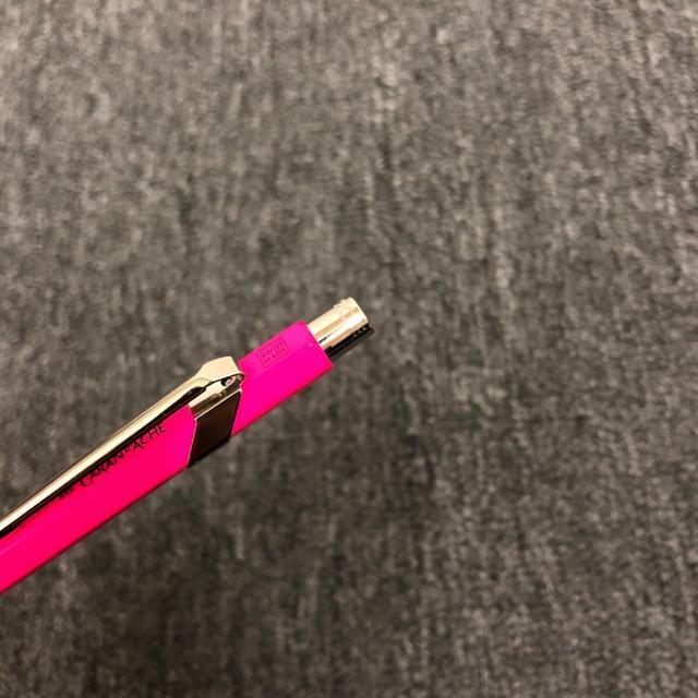 即決 CARAN D'ACHE 849 ボールペン ピンク < インテリア/ライフ  即決 CARAN D'ACHE 849 ボールペン ピンク < インテリア/ライフの