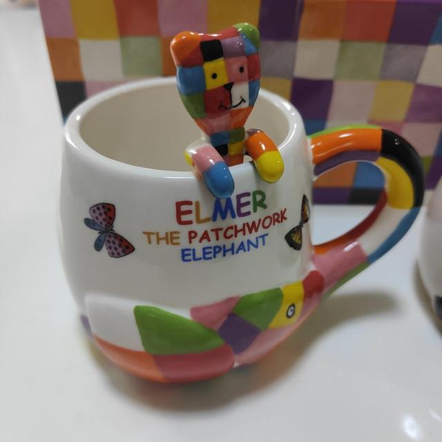 ELMER THE PATCHWORK ELEPHANT }OJbvZbg  CeA/Ct 