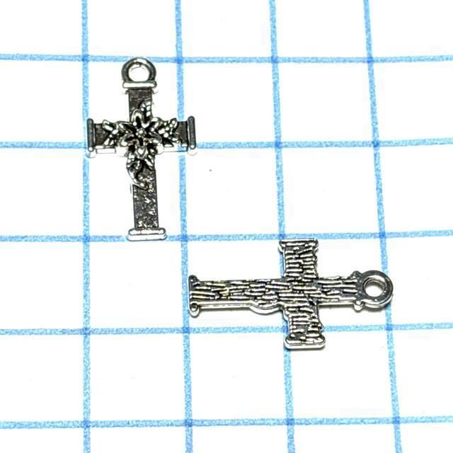 5033 銀色の小さいクロス 百合模様 7個 金属パーツ アクセサリーチャーム ハンドメイド材料 < ペット/手芸/園芸 5033 銀色の小さいクロス 百合模様 7個 金属パーツ アクセサリーチャーム ハンドメイド材料 < ペット/手芸/園芸の