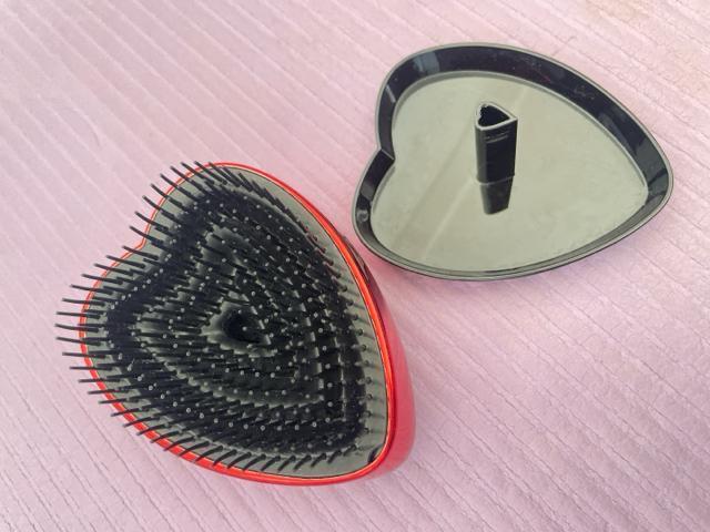 ReFaリファハートブラシShineRedシャインレッド赤クッションヘアブラシ < ヘルス/ビューティー ReFaリファハートブラシShineRedシャインレッド赤クッションヘアブラシ < ヘルス/ビューティーの