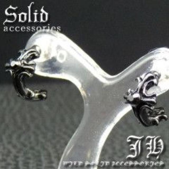 最高級.存在感【プラチナ】クロスフレアループ ピアス ブラック < 男性アクセサリー/時計 最高級.存在感【プラチナ】クロスフレアループ ピアス ブラック < 男性アクセサリー/時計の