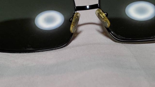 正規良 レア ヴェルサーチ ヴィンテージ メデューサロゴ サングラス黒 エンブレム メガネ < ブランド  正規良 レア ヴェルサーチ ヴィンテージ メデューサロゴ サングラス黒 エンブレム メガネ < ブランドの