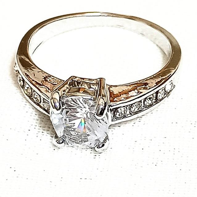 新品!海外輸入宝石 ダイヤの指輪 size 15号 < 女性アクセサリー/時計  新品!海外輸入宝石 ダイヤの指輪 size 15号  < 女性アクセサリー/時計の