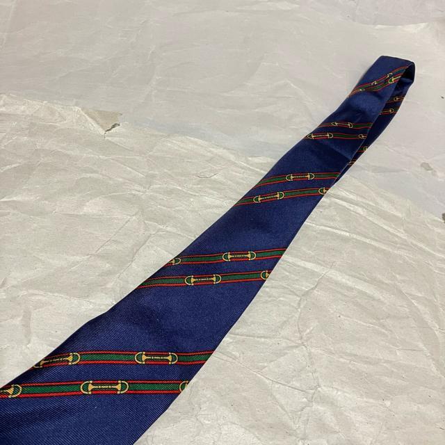 【GUCCI / グッチ】 シルク100% / ネクタイ 総柄 ネイビー系 < ブランド 【GUCCI / グッチ】 シルク100% / ネクタイ 総柄 ネイビー系 < ブランドの