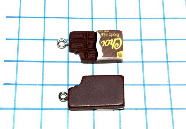 084 食べかけのチョコレートのチャーム 2個 スイーツ おやつ お菓子◯ < ペット/手芸/園芸 084 食べかけのチョコレートのチャーム 2個 スイーツ おやつ お菓子◯ < ペット/手芸/園芸の