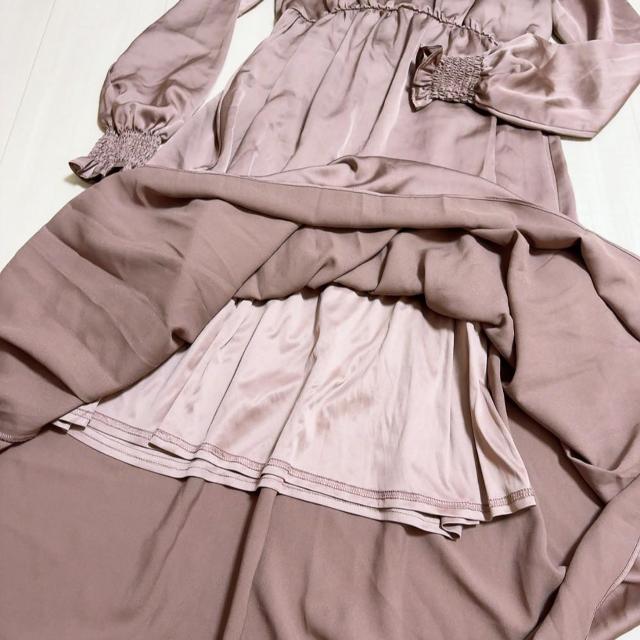 ◆snidel/スナイデル◆サテンVネックギャザーティアードロングワンピース★ブラウンF*冬コーデ < ブランド ◆snidel/スナイデル◆サテンVネックギャザーティアードロングワンピース★ブラウンF*冬コーデ < ブランドの