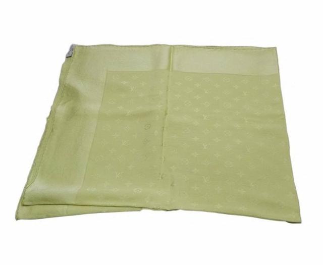 ルイヴィトン モノグラム 大判シルクスカーフ グリーン系<美品> < ブランド ルイヴィトン モノグラム 大判シルクスカーフ グリーン系<美品> < ブランドの