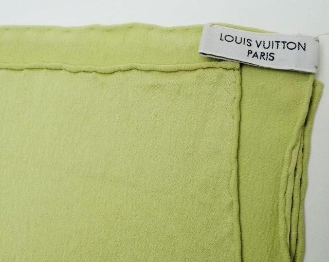 ルイヴィトン モノグラム 大判シルクスカーフ グリーン系<美品> < ブランド ルイヴィトン モノグラム 大判シルクスカーフ グリーン系<美品> < ブランドの
