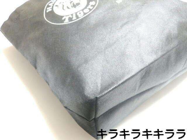 《New》【阪神/タイガース×イズミヤ.デイリーカナート.阪急OASIS】シンプル*不織布★トートバッグ(ブラック) < レジャー/スポーツ  《New》【阪神/タイガース×イズミヤ.デイリーカナート.阪急OASIS】シンプル*不織布★トートバッグ(ブラック) < レジャー/スポーツの