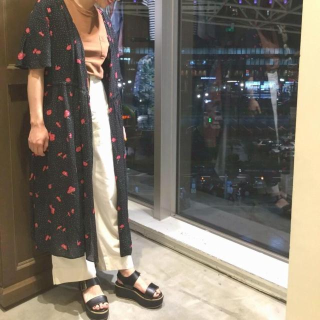 ◆niko and…/ニコアンド◆レーヨン花柄カシュクールワンピース★ホワイト3*美品♪ < ブランド  ◆niko and…/ニコアンド◆レーヨン花柄カシュクールワンピース★ホワイト3*美品♪ < ブランドの