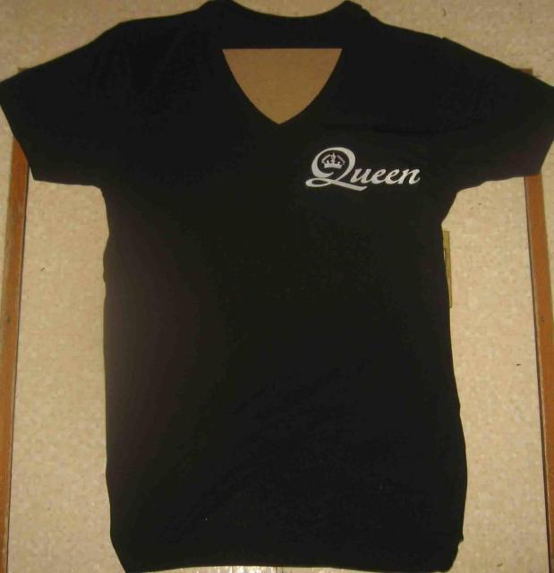 QUEEN  �N�C�[���@T�V���c�@���@���n�ɔ��@M .L. 2L ��3�T�C�Y����I�ׂ܂� �� �j���t�@�b�V������ 