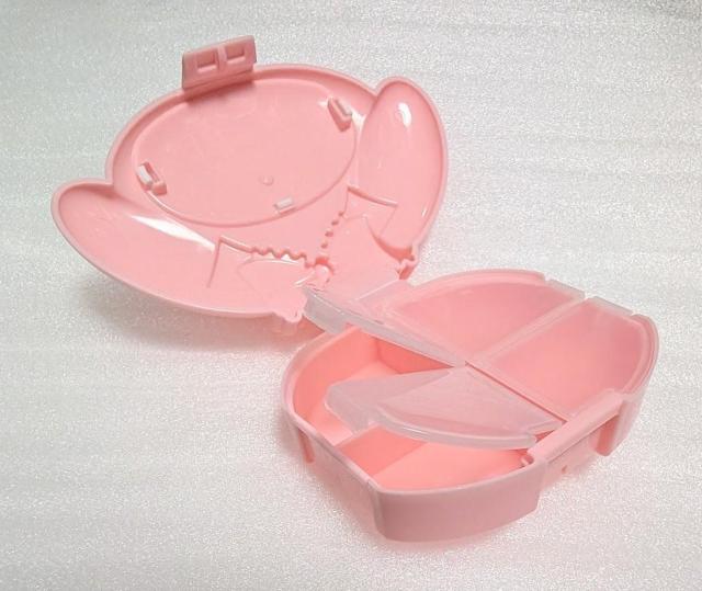 ★マイメロディ★おくすりケース★4つの仕切りと個別蓋付き★アクセサリー入れにも♪ < 女性ファッション ★マイメロディ★おくすりケース★4つの仕切りと個別蓋付き★アクセサリー入れにも♪ < 女性ファッションの