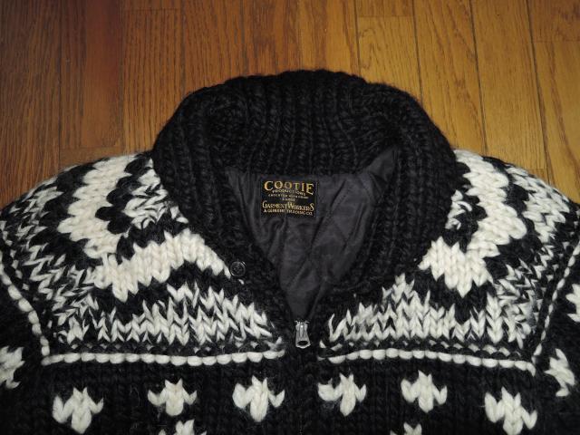 COOTIE クーティー カウチン ニット 中綿ジャケット L 白黒 ネイティブ柄 COWICHAN KNIT SWEATER < ブランド  COOTIE クーティー カウチン ニット 中綿ジャケット L 白黒 ネイティブ柄 COWICHAN KNIT SWEATER < ブランドの