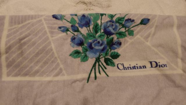 グッチやディオール バスタオル 2点セット  < インテリア/ライフ  グッチやディオール バスタオル 2点セット  < インテリア/ライフの