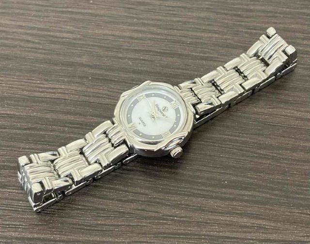 なんと!1,800円スタート!の「デットストック」の「ドレスウオッチタイプ」! < 女性アクセサリー/時計  なんと!1,800円スタート!の「デットストック」の「ドレスウオッチタイプ」! < 女性アクセサリー/時計の