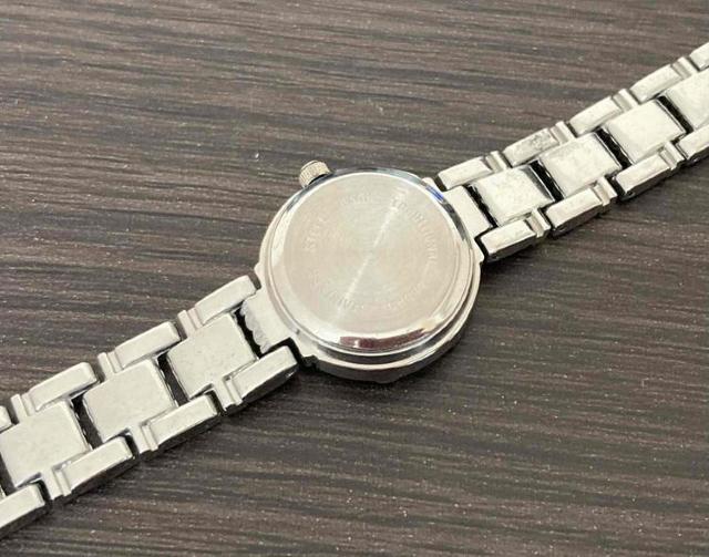 なんと!1,800円スタート!の「デットストック」の「ドレスウオッチタイプ」! < 女性アクセサリー/時計  なんと!1,800円スタート!の「デットストック」の「ドレスウオッチタイプ」! < 女性アクセサリー/時計の