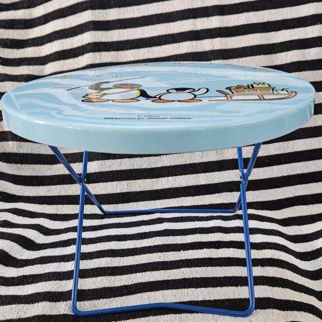 ピングー ピンガ 30周年 ミスタードーナツ 折りたたみ式 ミニテーブル ミスド 机 アニバーサリー ピクニック アウトドア < アニメ/コミック/キャラクター ピングー ピンガ 30周年 ミスタードーナツ 折りたたみ式 ミニテーブル ミスド 机 アニバーサリー ピクニック アウトドア < アニメ/コミック/キャラクターの