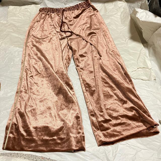 yLily Brown / [uEz`Ci xA ZbgAbv O  t@bV 