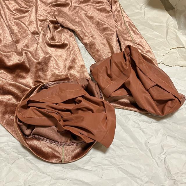 yLily Brown / [uEz`Ci xA ZbgAbv O  t@bV 