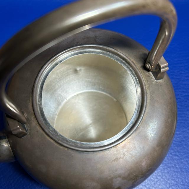 岡野利光造 純銀製 湯沸 銀瓶 真作 純銀 305g 煎茶 茶道具 京都 古美術 共箱付 急須 煎茶道具 < ホビー 岡野利光造 純銀製 湯沸 銀瓶 真作 純銀 305g 煎茶 茶道具 京都 古美術 共箱付 急須 煎茶道具 < ホビーの