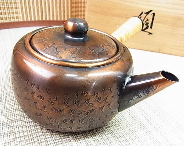 【良品・銅製】急須/木箱付き 風合い豊かな銅のむら感/使いやすいサイズ/長期保管品/USED扱い < インテリア/ライフ 【良品・銅製】急須/木箱付き 風合い豊かな銅のむら感/使いやすいサイズ/長期保管品/USED扱い < インテリア/ライフの