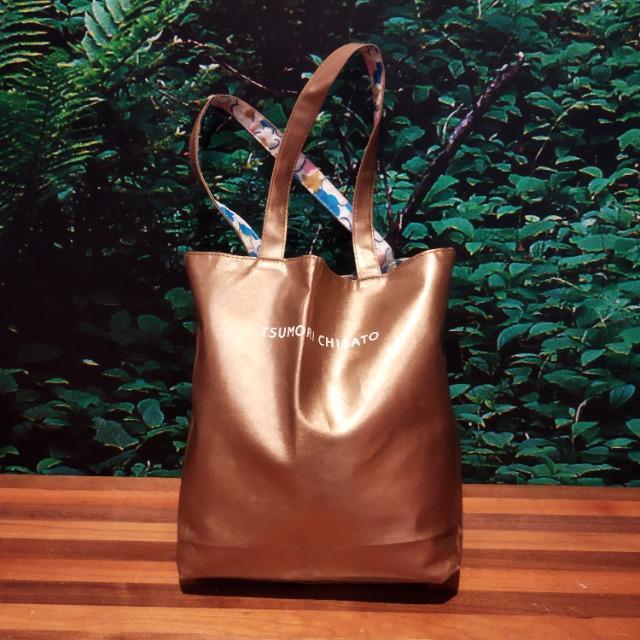 TSUMORI CHISATO アンバーゴールド 花柄 リバーシブルトートバック < 女性ファッション  TSUMORI CHISATO アンバーゴールド 花柄 リバーシブルトートバック < 女性ファッションの