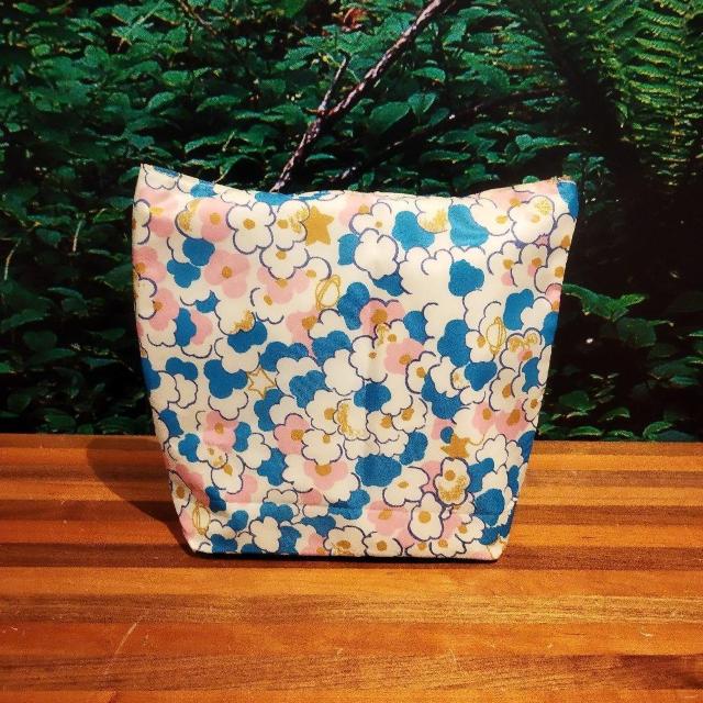 TSUMORI CHISATO アンバーゴールド 花柄 リバーシブルトートバック < 女性ファッション  TSUMORI CHISATO アンバーゴールド 花柄 リバーシブルトートバック < 女性ファッションの