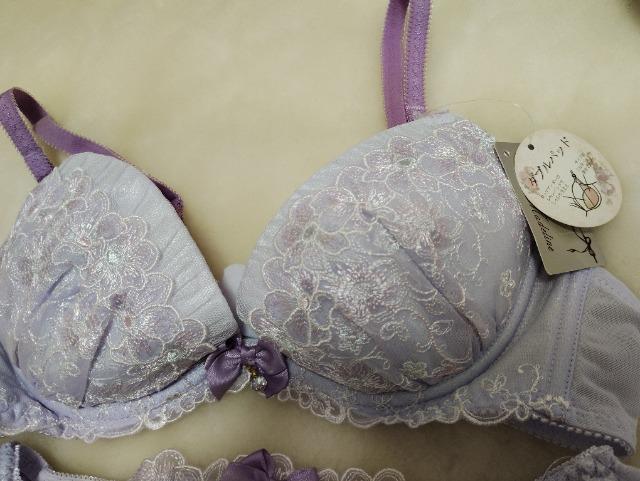 セントオードリー 新品タグ付き C75&Mサイズセット ライトパープル 定価4100円 < 女性ファッション  セントオードリー 新品タグ付き C75&Mサイズセット ライトパープル 定価4100円 < 女性ファッションの