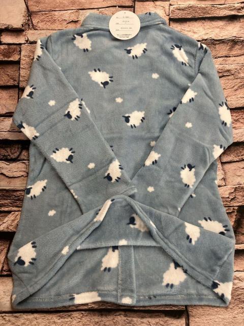 送料無料!ゆったりサイズ!ふわふわ&あったか!サンゴフリース レディース前開きパジャマ【ひつじA】(画像から)1組 < 女性ファッション 送料無料!ゆったりサイズ!ふわふわ&あったか!サンゴフリース レディース前開きパジャマ【ひつじA】(画像から)1組 < 女性ファッションの