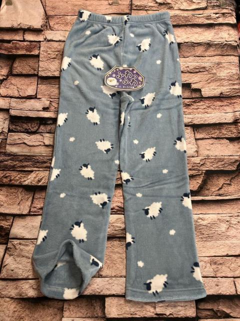 送料無料!ゆったりサイズ!ふわふわ&あったか!サンゴフリース レディース前開きパジャマ【ひつじA】(画像から)1組 < 女性ファッション 送料無料!ゆったりサイズ!ふわふわ&あったか!サンゴフリース レディース前開きパジャマ【ひつじA】(画像から)1組 < 女性ファッションの