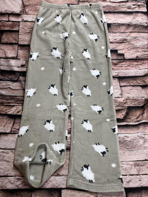 送料無料!ゆったりサイズ!ふわふわ&あったか!サンゴフリース レディース前開きパジャマ【ひつじA】(画像から)1組 < 女性ファッション 送料無料!ゆったりサイズ!ふわふわ&あったか!サンゴフリース レディース前開きパジャマ【ひつじA】(画像から)1組 < 女性ファッションの