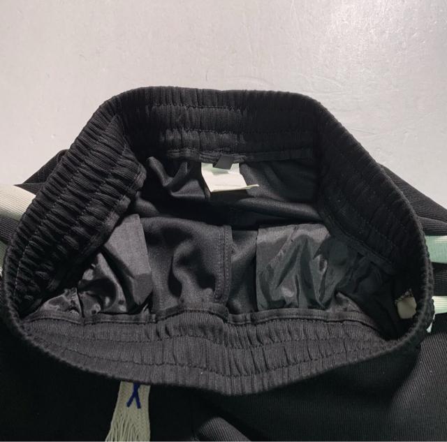 XLサイズ ストライプ ラインパンツ ジャージパンツ 黒 ブラック ダンス 古着 < 男性ファッション XLサイズ ストライプ ラインパンツ ジャージパンツ 黒 ブラック ダンス 古着 < 男性ファッションの