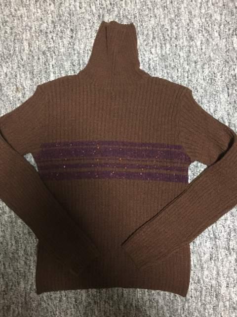 ブラウン×パープルライン 柔らかなリブタートルニット 日本製 < 女性ファッション  ブラウン×パープルライン 柔らかなリブタートルニット 日本製  < 女性ファッションの