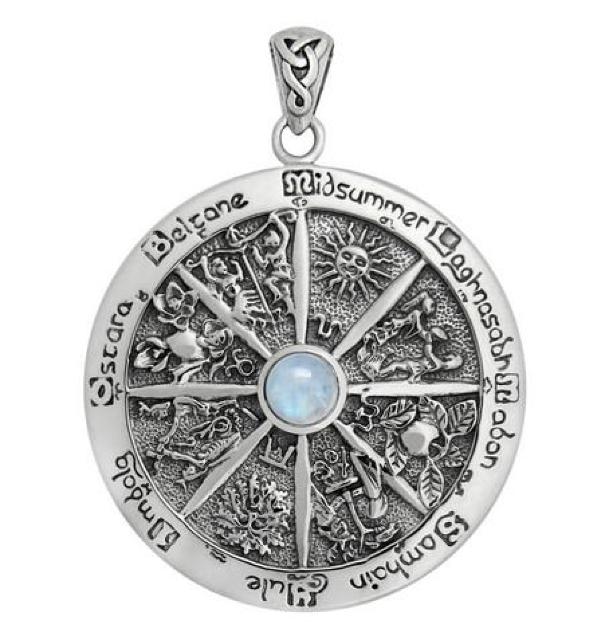 DD: Wheel of the Year Pendant with RM < 女性アクセサリー/時計  DD: Wheel of the Year Pendant with RM  < 女性アクセサリー/時計の