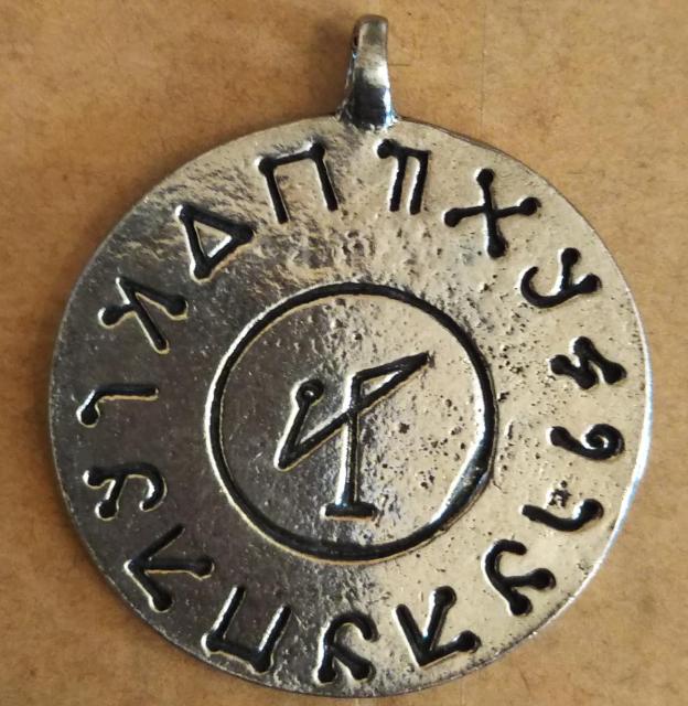 AzureGreen: Arch Angel Amulet MichaelVg  ANZT[/v 