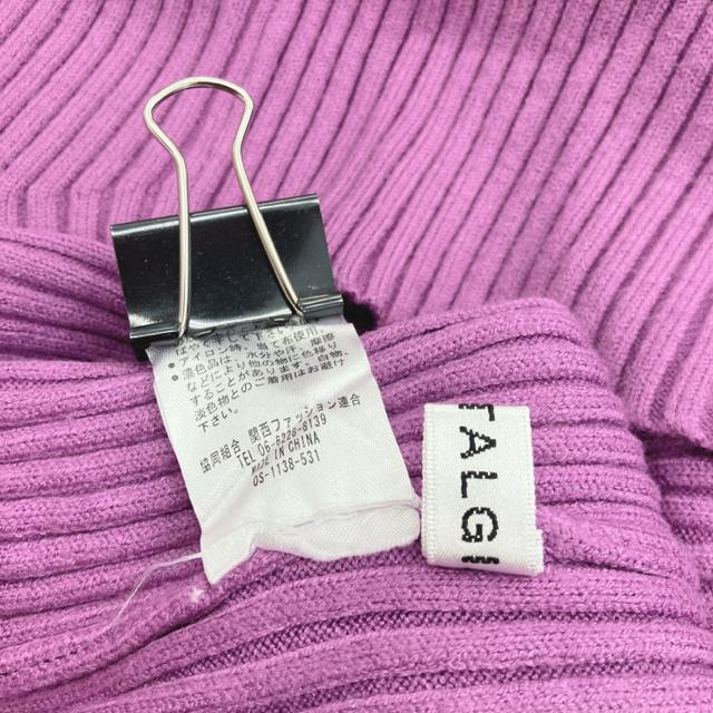 良品 &.NOSTALGIA バックスリットボトルネックリブニット M-L < 女性ファッション 良品 &.NOSTALGIA バックスリットボトルネックリブニット M-L < 女性ファッションの