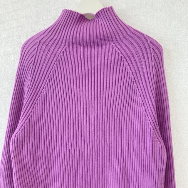 良品 &.NOSTALGIA バックスリットボトルネックリブニット M-L < 女性ファッション 良品 &.NOSTALGIA バックスリットボトルネックリブニット M-L < 女性ファッションの