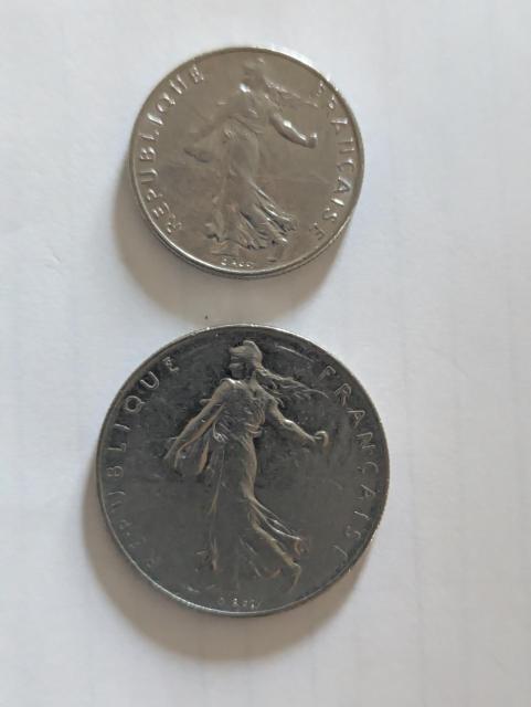 フランスの種を蒔く娘 < ホビー フランスの種を蒔く娘 < ホビーの