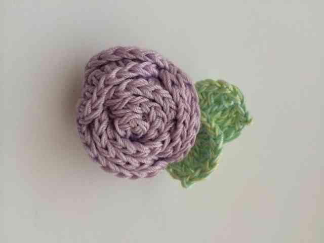ハンドメイド ブローチ へアゴム 巻き巻き薔薇 アナスイ好き 紫 < 女性ファッション  ハンドメイド ブローチ へアゴム 巻き巻き薔薇 アナスイ好き 紫 < 女性ファッションの