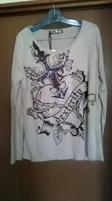 新品*スワロー付き*長袖Tシャツ < 女性ファッション  新品*スワロー付き*長袖Tシャツ  < 女性ファッションの
