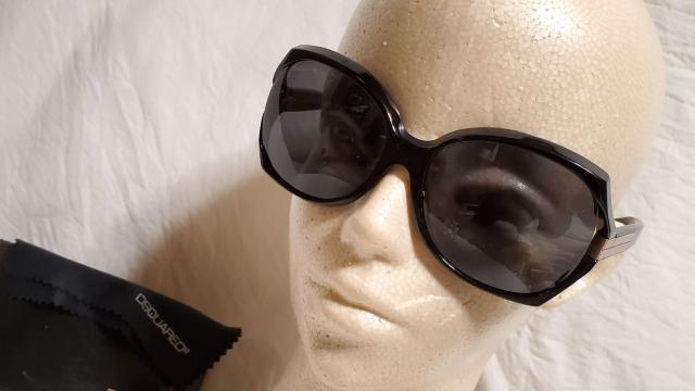 正規 レア ディースクエアード メタルコンビ オープンフルフレーム サングラス 黒 ロゴアイコン ラグジュアリーアイウェア 付属有 < ブランド 正規 レア ディースクエアード メタルコンビ オープンフルフレーム サングラス 黒 ロゴアイコン ラグジュアリーアイウェア 付属有 < ブランドの