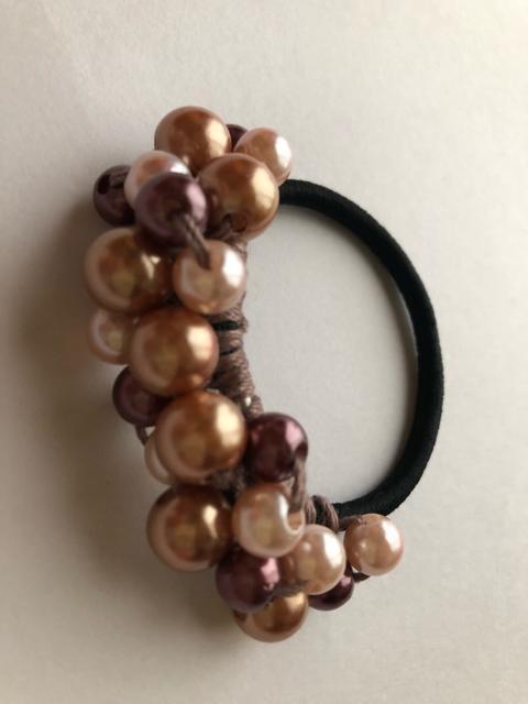 ハンドメイド ヘアゴム  キラキラパールビーズ盛り盛り♪ ブラウン モカ < 女性ファッション  ハンドメイド ヘアゴム  キラキラパールビーズ盛り盛り♪ ブラウン モカ < 女性ファッションの