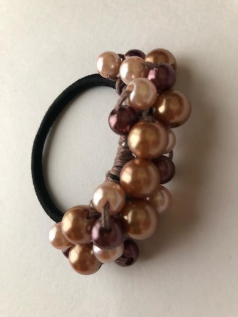 ハンドメイド ヘアゴム  キラキラパールビーズ盛り盛り♪ ブラウン モカ < 女性ファッション  ハンドメイド ヘアゴム  キラキラパールビーズ盛り盛り♪ ブラウン モカ < 女性ファッションの