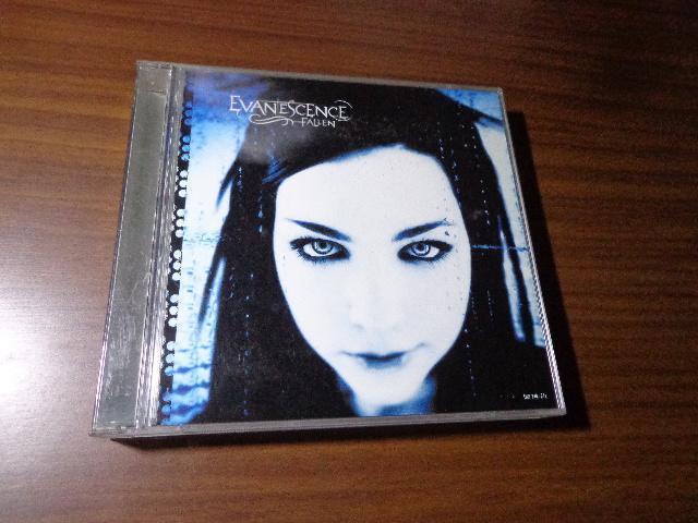 CD �{ DVD �� Evanescence�uFallen�v�� CD�ABlu-ray�ADVD 2���ő���180�~  �� CD/DVD/�r�f�I�� 